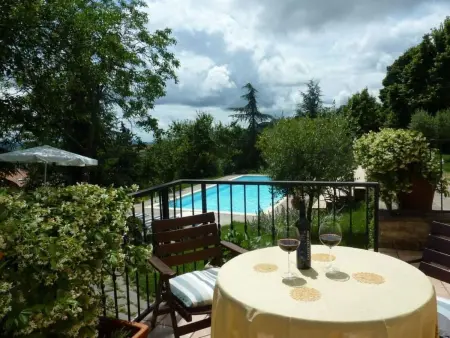 Location maison à Santa Vittoria in Matenano, Villa mit privatem Pool in der Nähe von Santa Vittoria