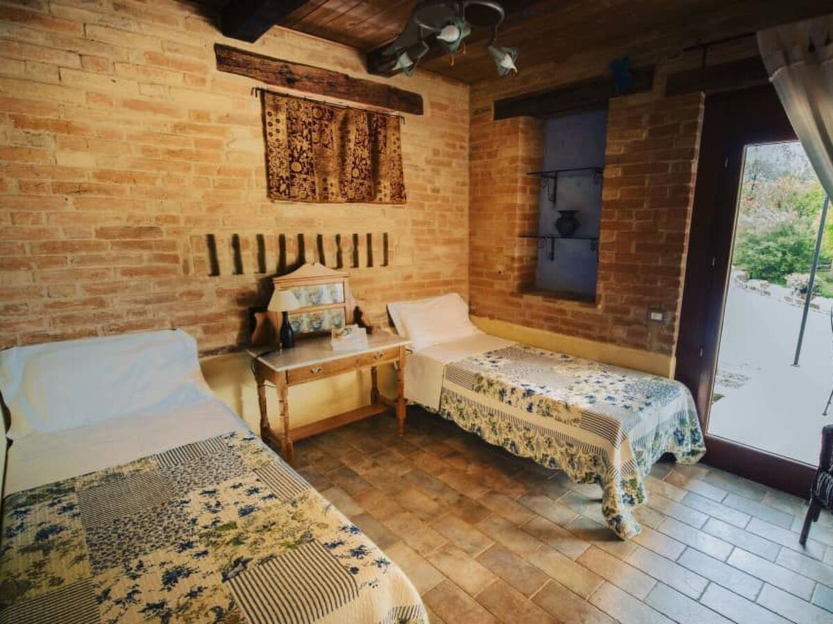 Villa 29 personnes, 13 chambres et piscine à Montelparo - Photo 27