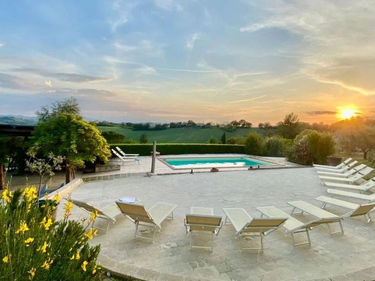 Villa 29 personnes, 13 chambres et piscine à Montelparo - Photo 32