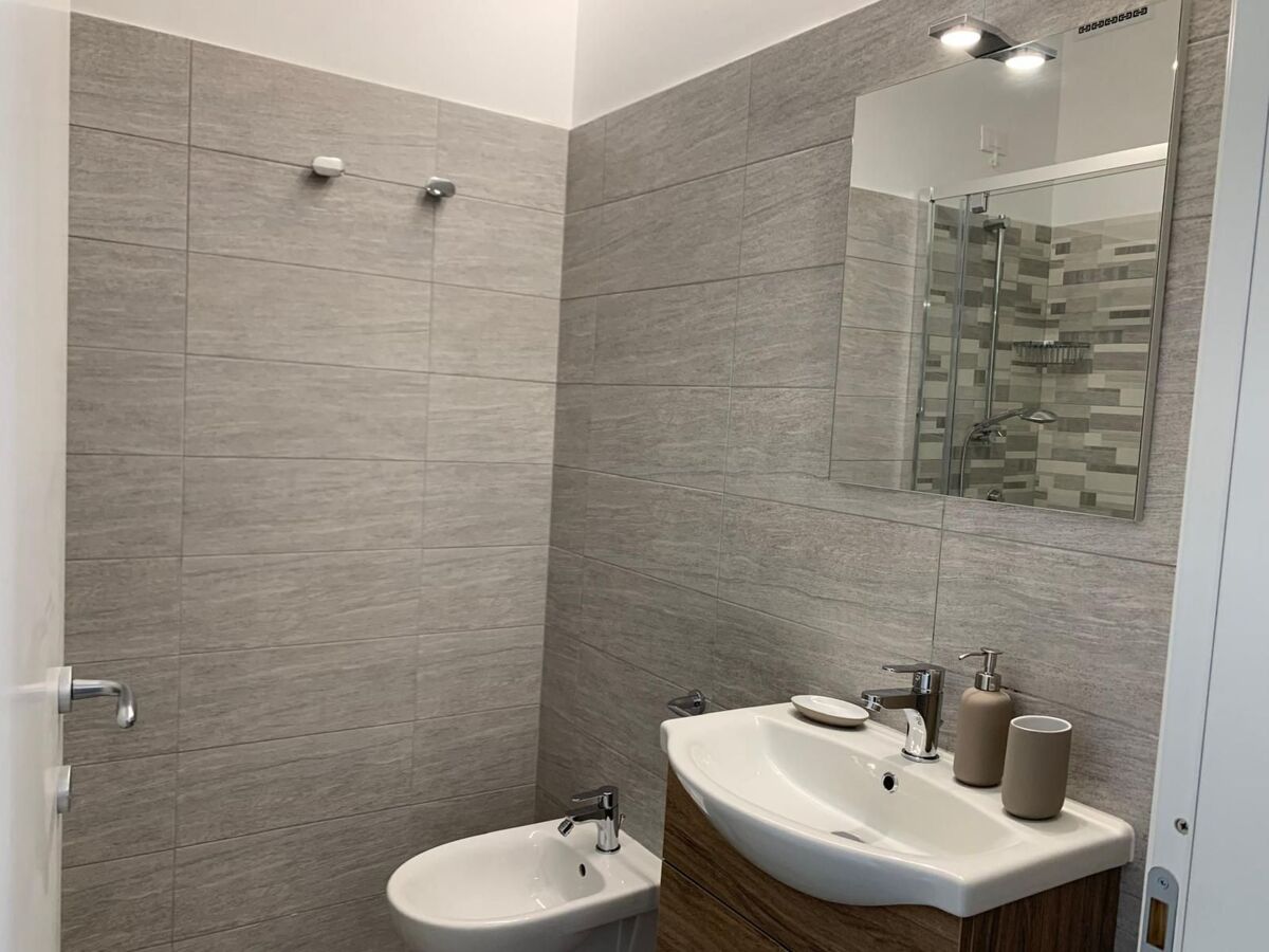 Studio avec balcon à 150m du centre de Sulmona - Photo 18