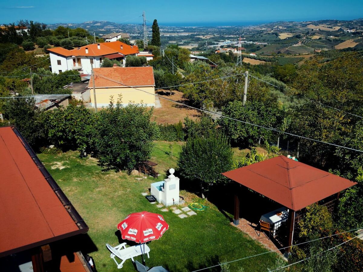 Studio avec alcôve à Cellino Attanasio, bain à remous - Photo 12