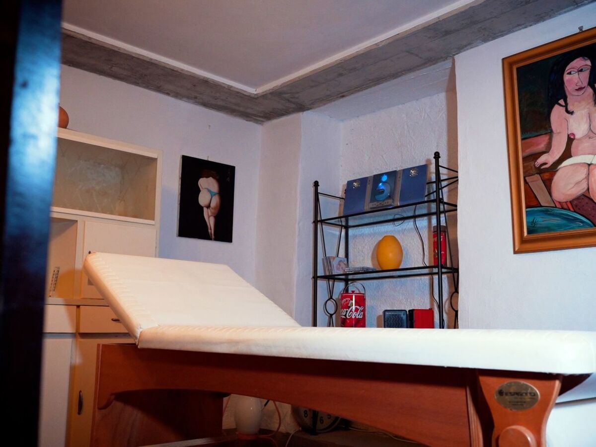 Studio avec alcôve à Cellino Attanasio, bain à remous - Photo 16