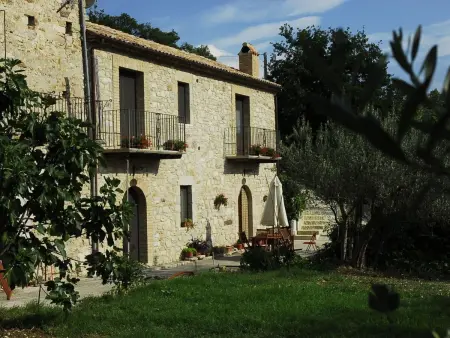 Location appartement à Bomba, Wohnung LUlivo