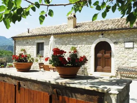 Location appartement à Bomba, Das Maulbeerbaum-Apartment