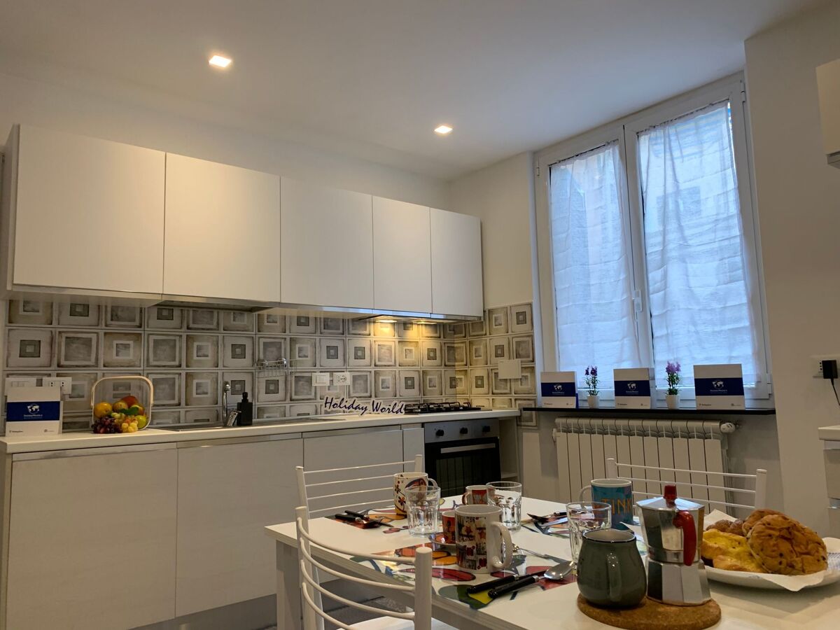 Appartement 1 chambre rénové au cœur de Gênes - Photo 2