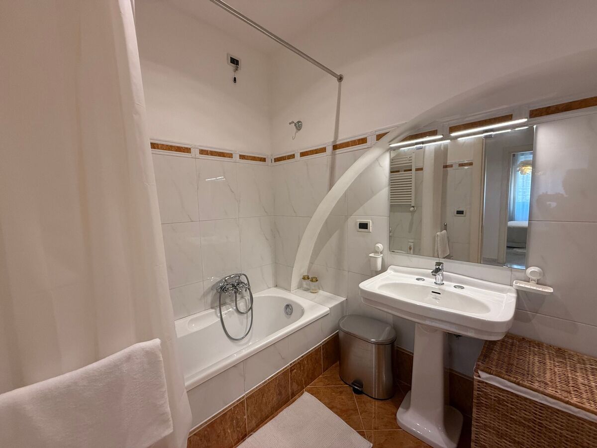 Appartement Miramare Home, Palazzo historique à Gênes - Photo 18