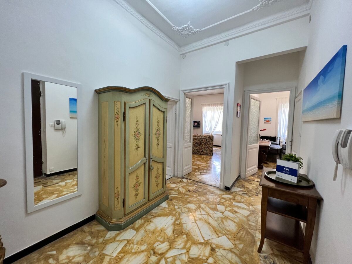 La Superba, appartement 6 pers. avec balcon à Genova - Photo 19