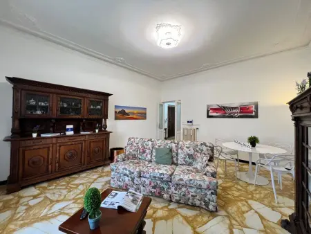 Location appartement à Genova, La Superba mit Balkon