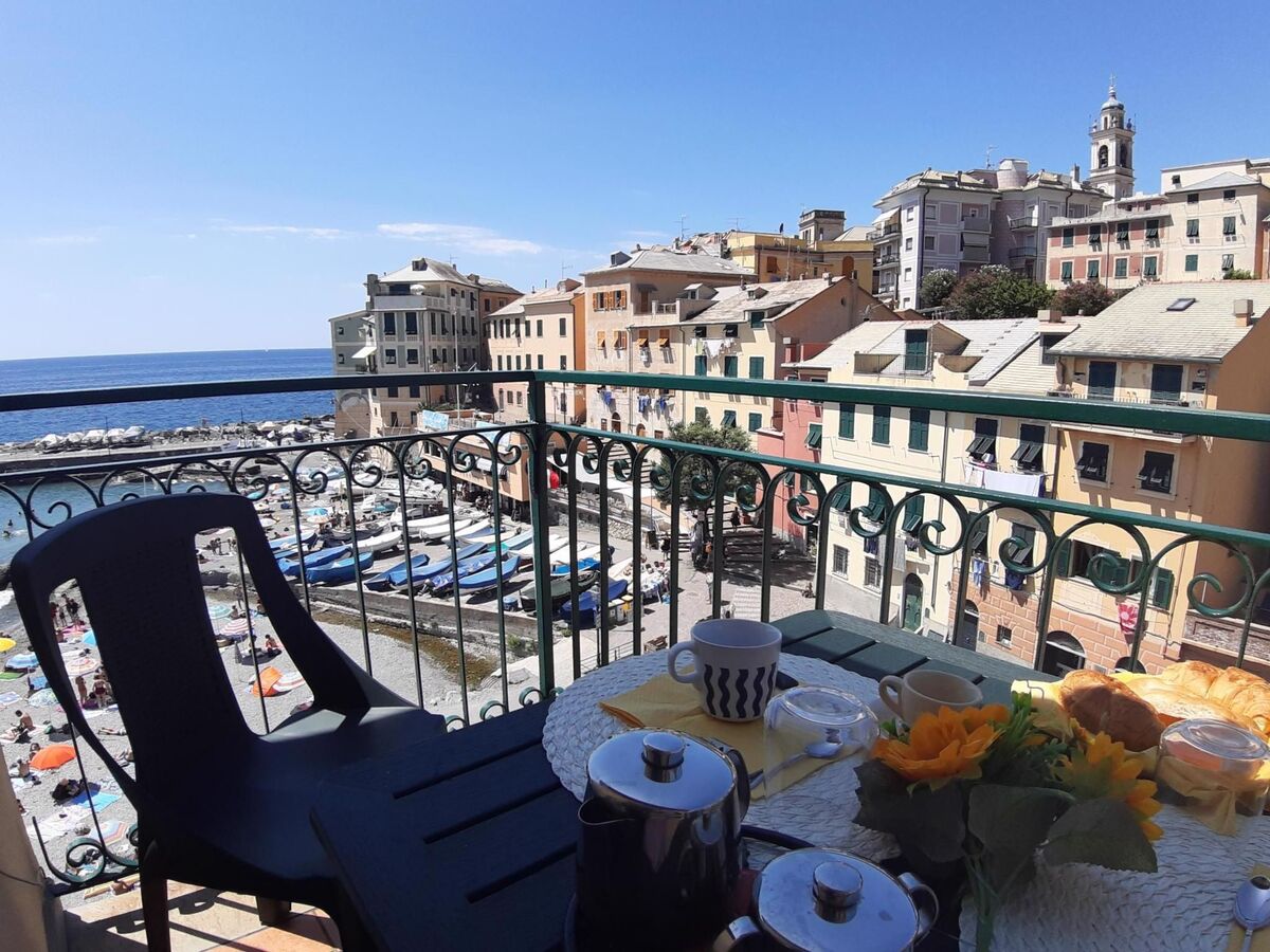 Studio face mer à Bogliasco, balcon sur la plage - Photo 1