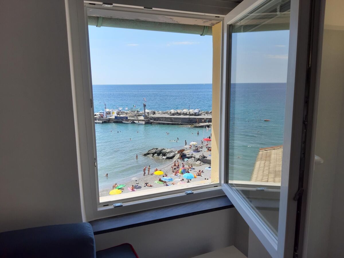 Studio face mer à Bogliasco, balcon sur la plage - Photo 5