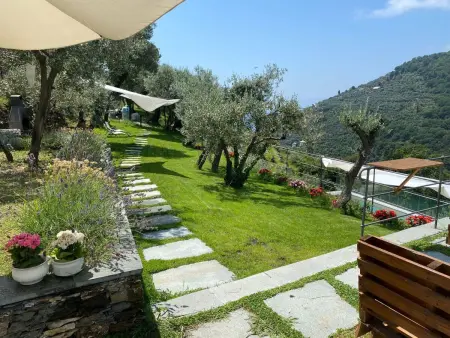 Villa avec piscine privée à Sori, 6 personnes : photo 11