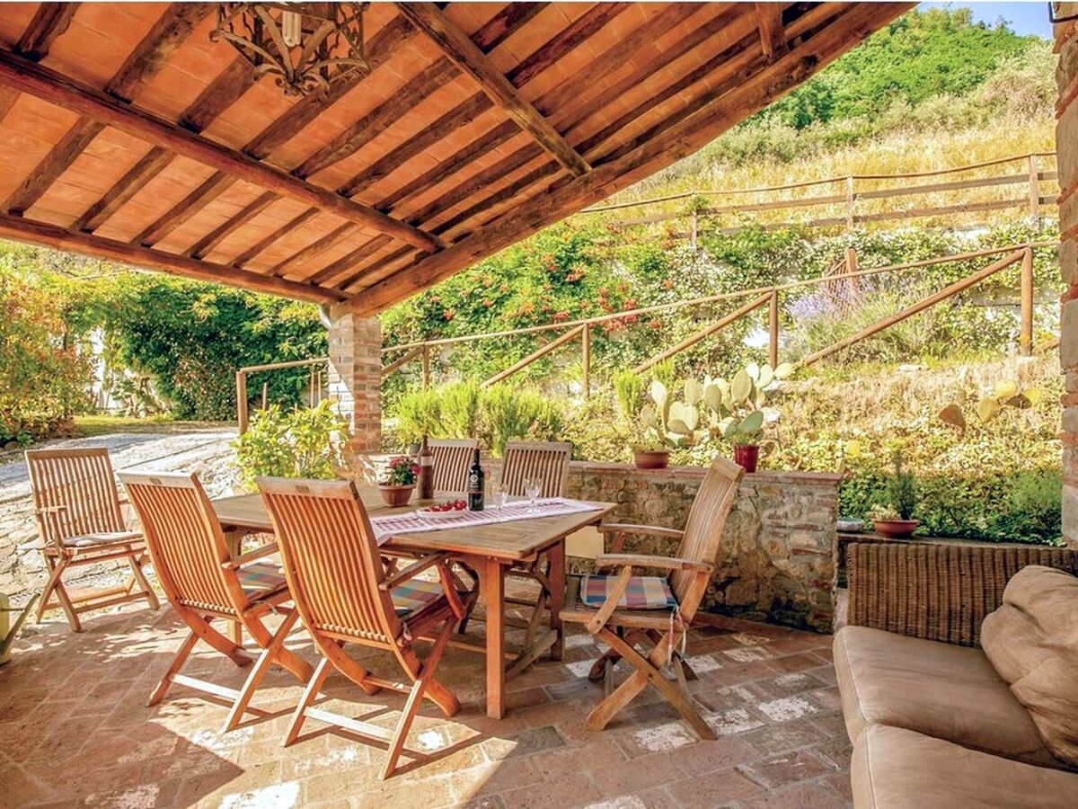 Maison rurale en Toscane, jardin et petite piscine - Photo 2
