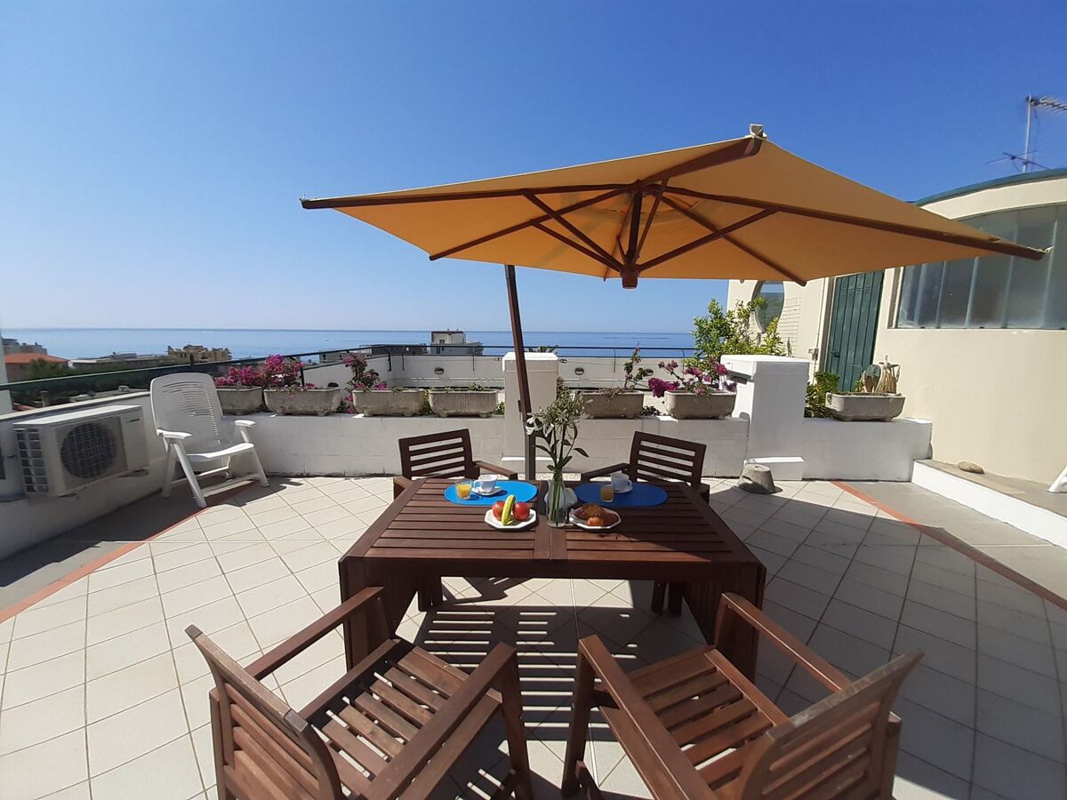 Studio La Terrazza tra il Mare e gli Ulivi à Lavagna - Photo 1
