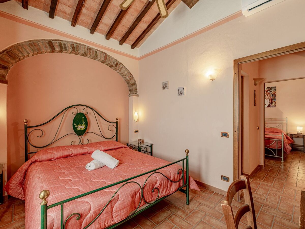 Maisonette T5 sur 2 niveaux avec piscine chauffée - Photo 11