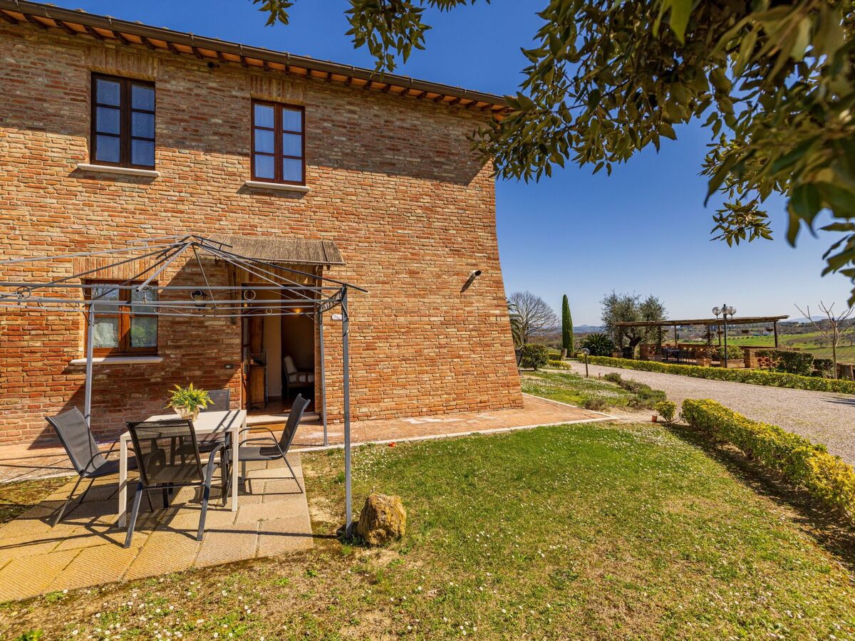 Maisonette T5 sur 2 niveaux avec piscine chauffée - Photo 17