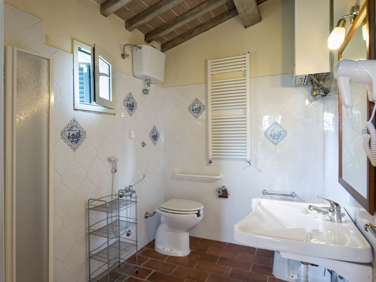 Villa Poggio le Vignacce – 22 pers., 9 ch. en Toscane - Photo 24