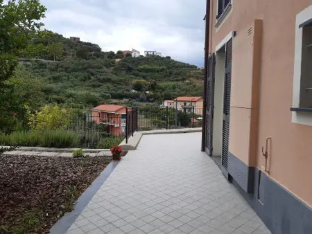 Casa Terra e Mare, 1 chambre avec terrasse et jardin privé : photo 11