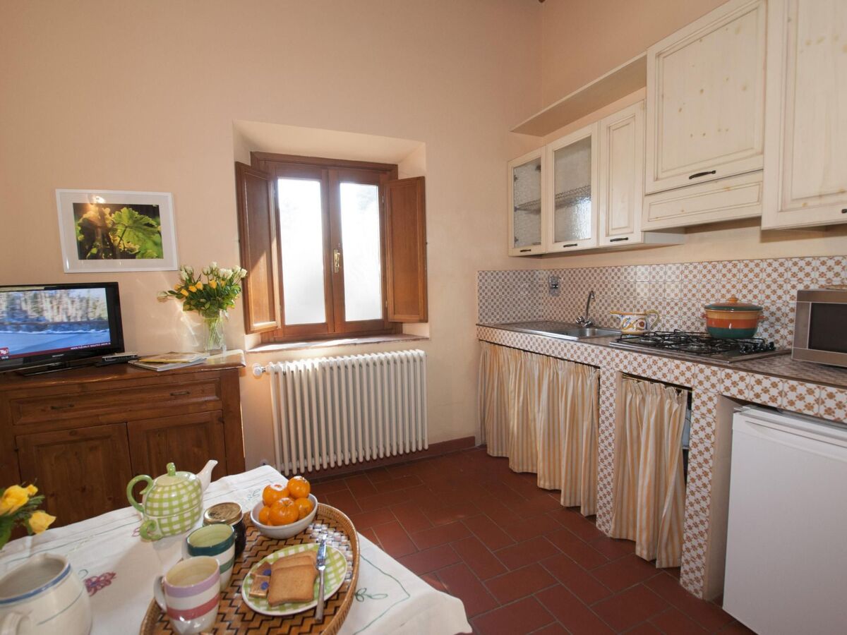 Appartement 2 chambres avec piscine commune en Toscane - Photo 2