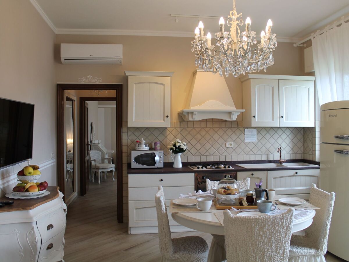 Appartement Montecarlo, piscine & parc 2000 m² - Photo 2