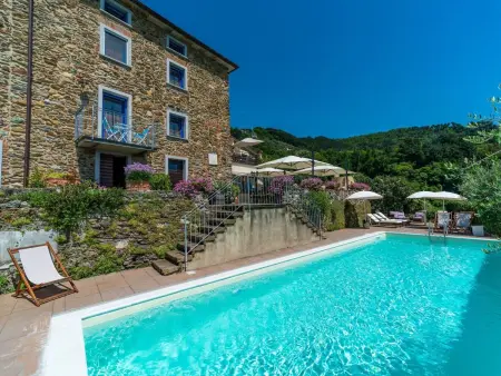 Location appartement à Massa, Studio Seventh Heaven5 mit Gemeinschaftspool