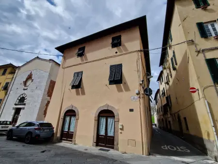 Location appartement à Lucca, Unterkunft, Klimaanlage, Wi-Fi, historisches Zentrum