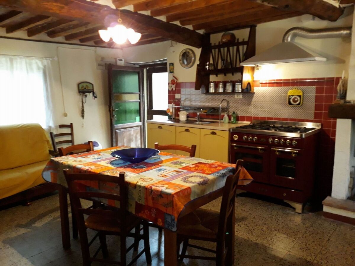 Graceland, maison de campagne à Camaiore avec jardin - Photo 4