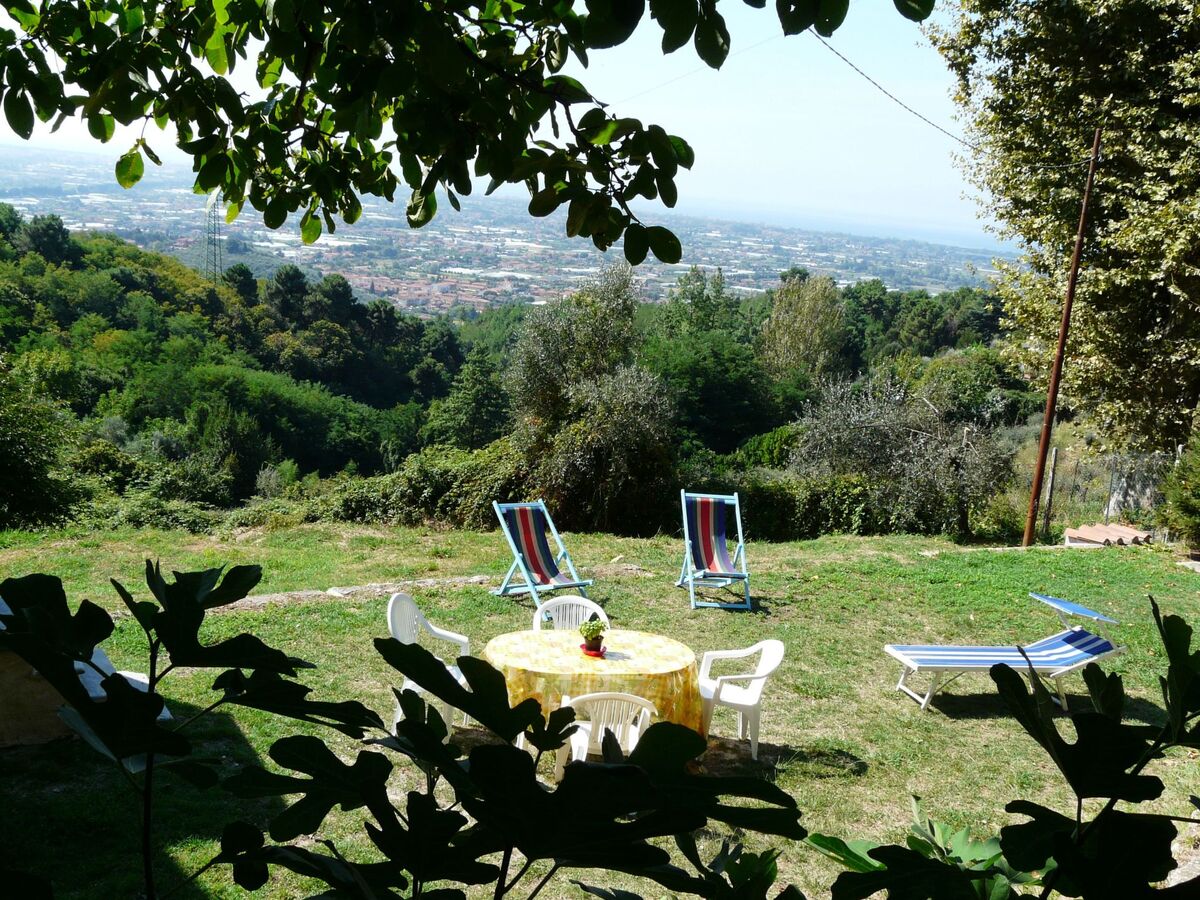 Graceland, maison de campagne à Camaiore avec jardin - Photo 10
