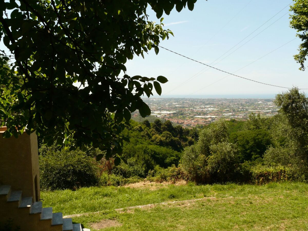 Graceland, maison de campagne à Camaiore avec jardin - Photo 24