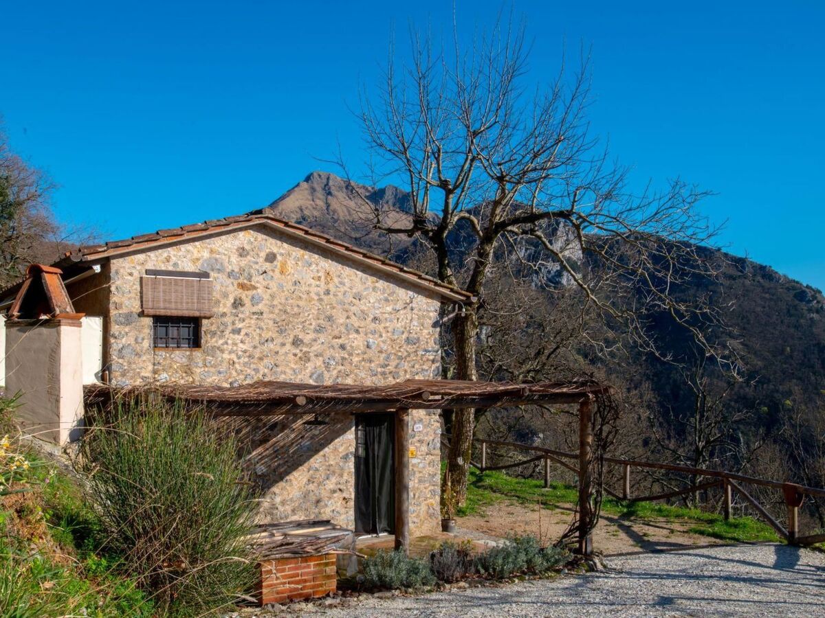 Rustico rénové en Toscane avec vue mer et jacuzzi - Photo 3