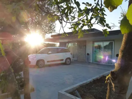 mit Garten, Grill und Terrasse, Maison 4 personnes à Camaiore - Photo 25
