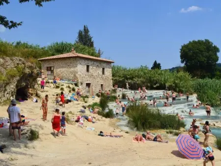 Mobilhome sur camping en forêt, à 900 m de la mer, Viareggio : photo 42