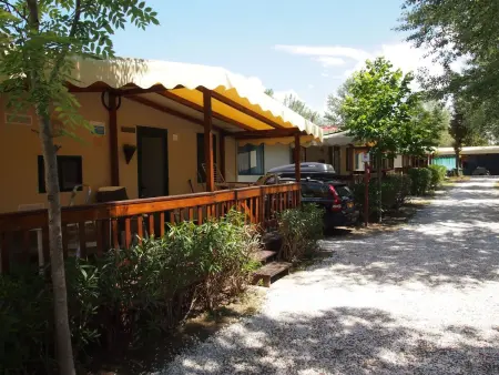 Mobilhome en camping au bord de la mer, Viareggio, 2 chambres : photo 8