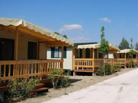 Location appartement à Viareggio, Mobilheim auf einem Campingplatz in der Nähe des Meeres, Pisa,