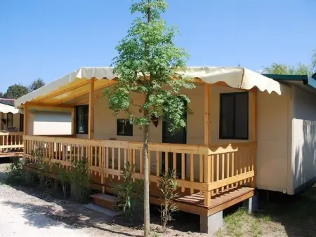 Mobilhome de luxe à 900 m de la mer, camping Viareggio : photo 2