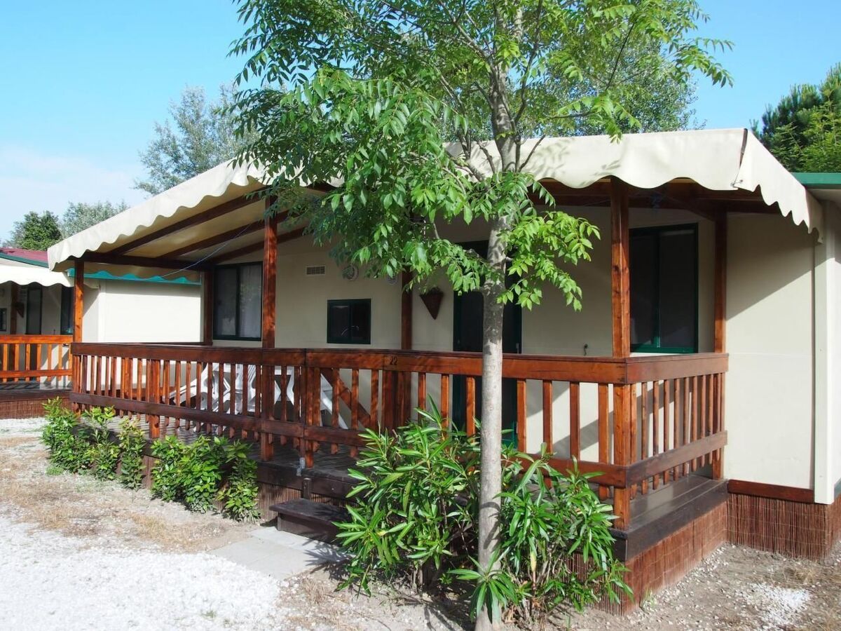 Mobil-home 5 pers. à Viareggio, 900m de la mer - Photo 1