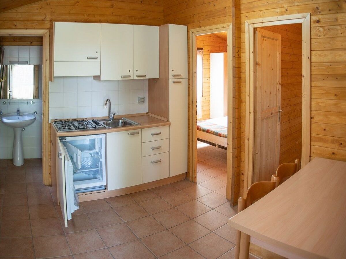 Bungalow en bois avec véranda, 800m de la plage - Photo 14