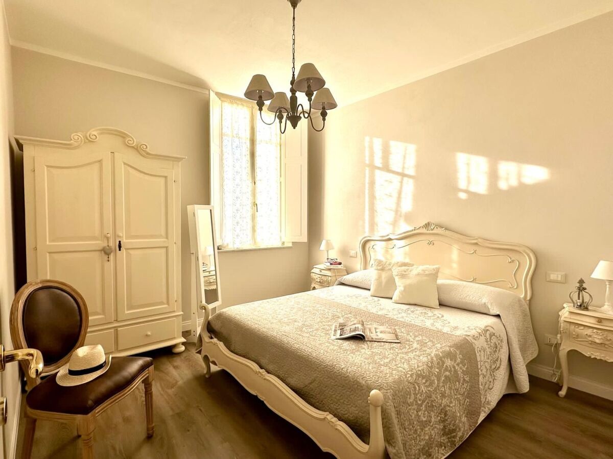 Appartement 150m² à Viareggio, 450m de la plage - Photo 25