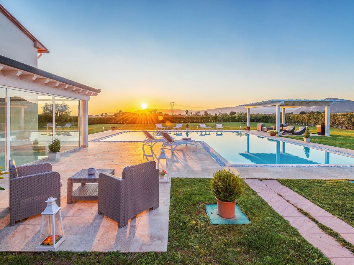 Villa Kurvilla – 340 m² avec piscine et spa en Toscane - Photo 8