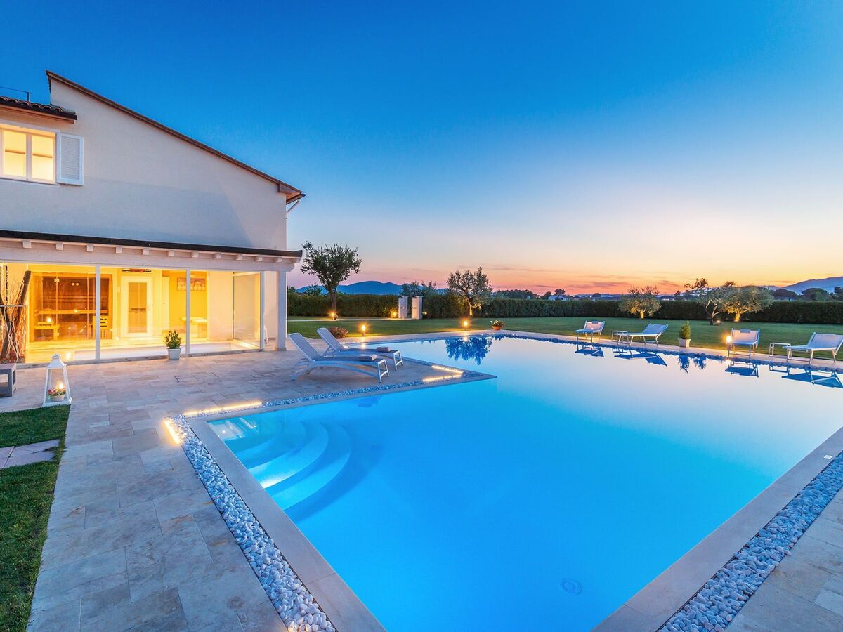 Villa moderne 13 pers. avec piscine privée et spa - Photo 1