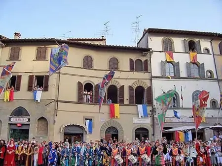 Petit appartement avec vue sur oliveraie à Anghiari : photo 17