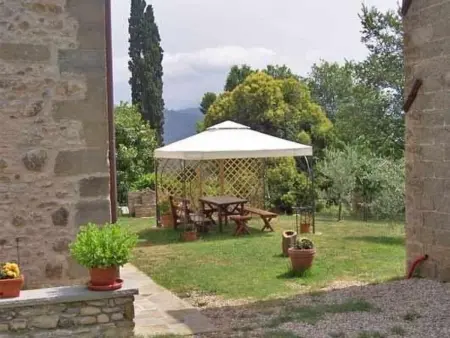 Petit appartement avec vue sur oliveraie à Anghiari : photo 32