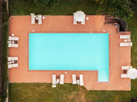 Appartement 6 pers. à Bucine, piscine et grand jardin : photo 5