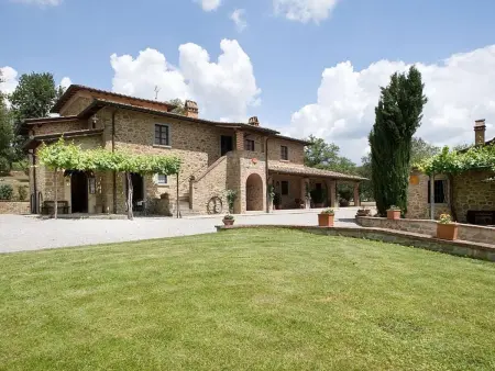 Appartement 6 pers. à Bucine, piscine et grand jardin : photo 6