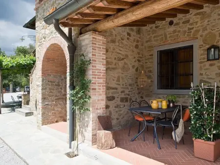Appartement 6 pers. à Bucine, piscine et grand jardin : photo 8