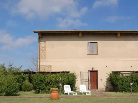 Schönes Ferienhaus in Volterra mit Großem Garten - Photo 5