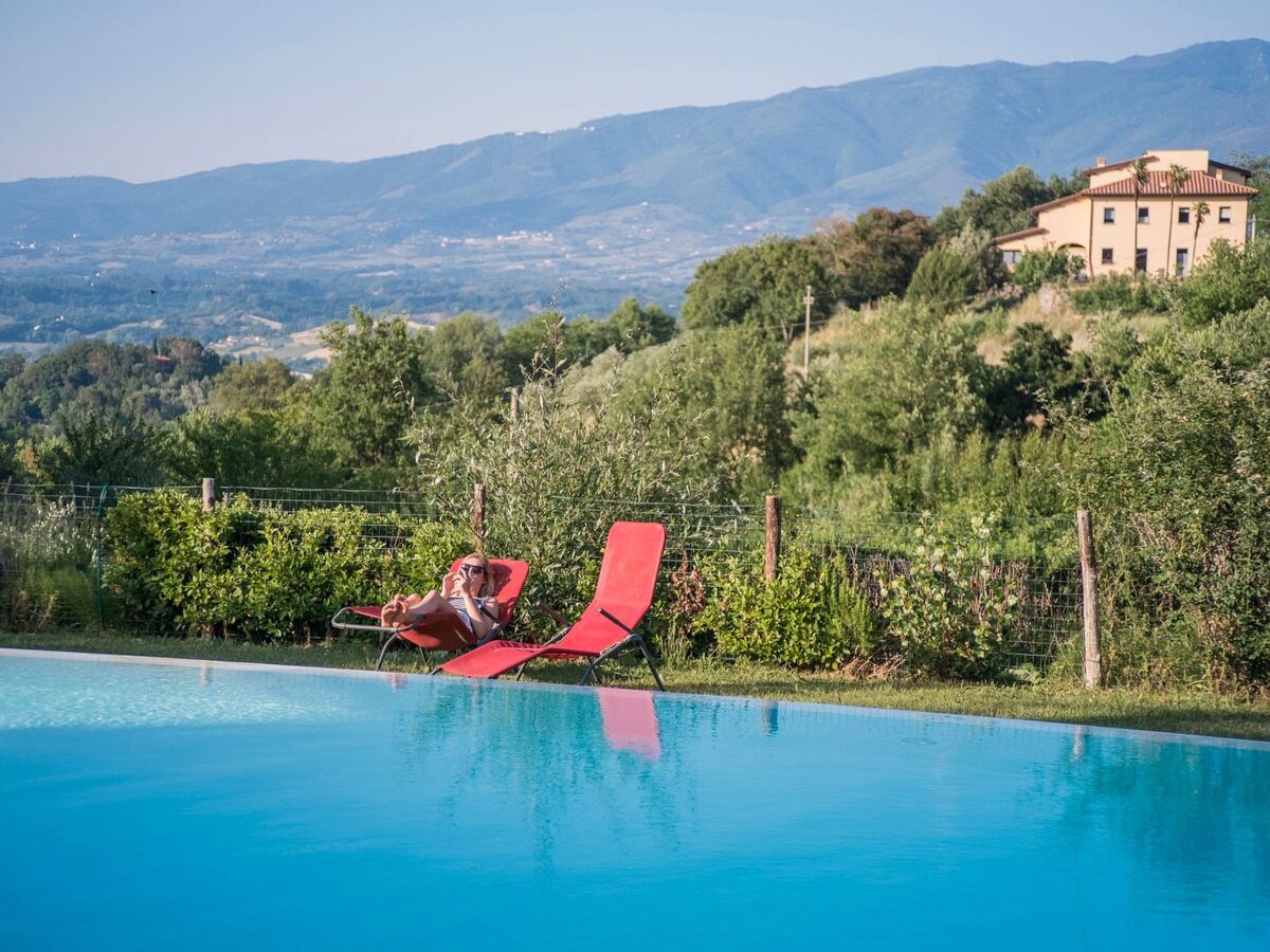 Appartement duplex Toscane, piscine 7x14m et four à bois - Photo 2