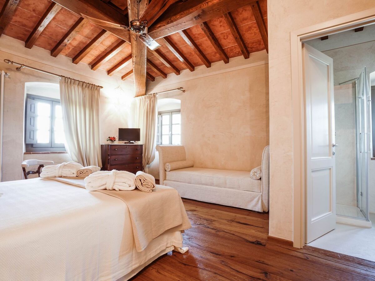 Villa Il Palagio, 16e siècle, piscine privée - Reggello - Photo 32