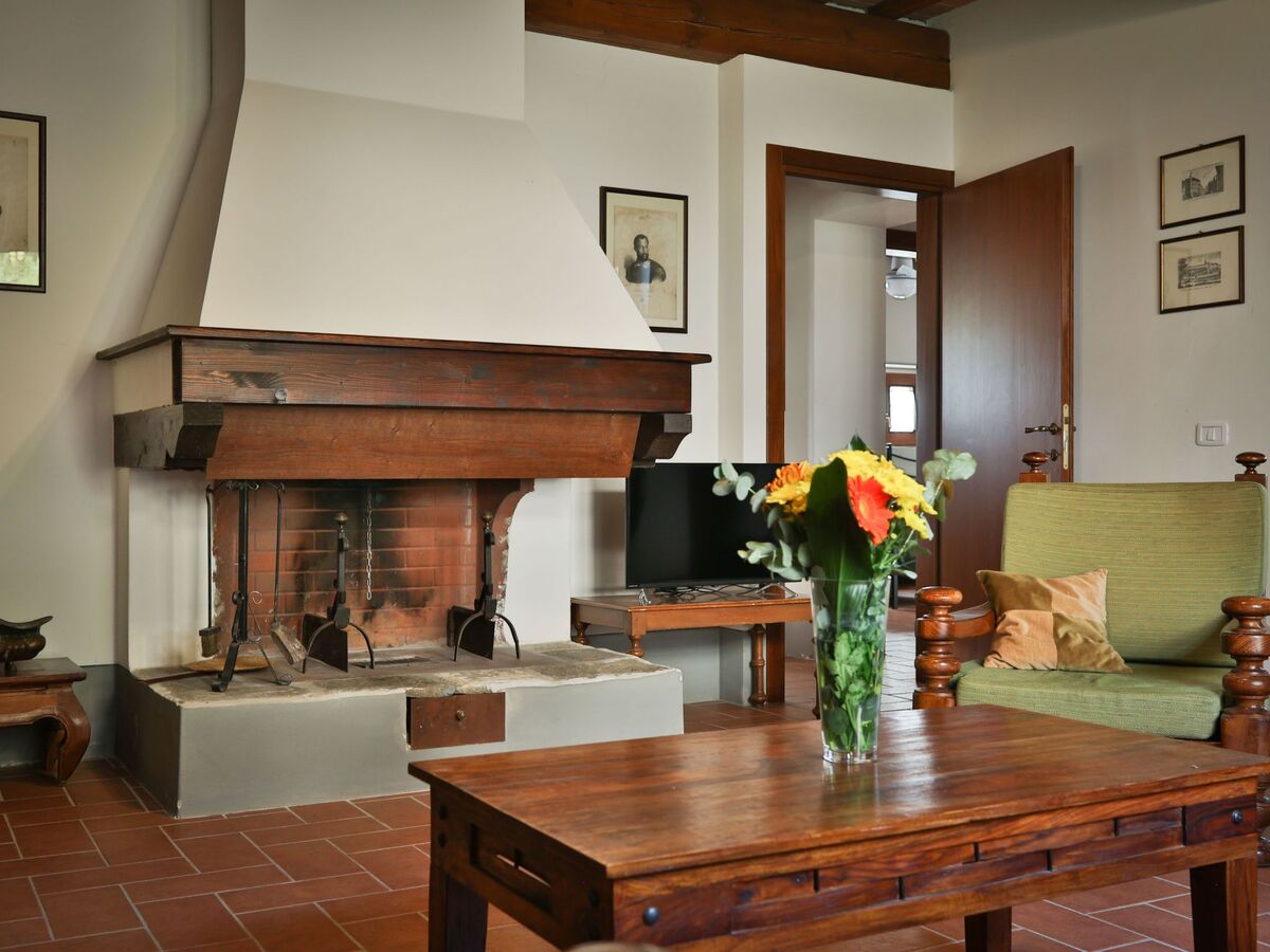 Maison Mavì à Reggello, patio privé et piscine - Photo 2