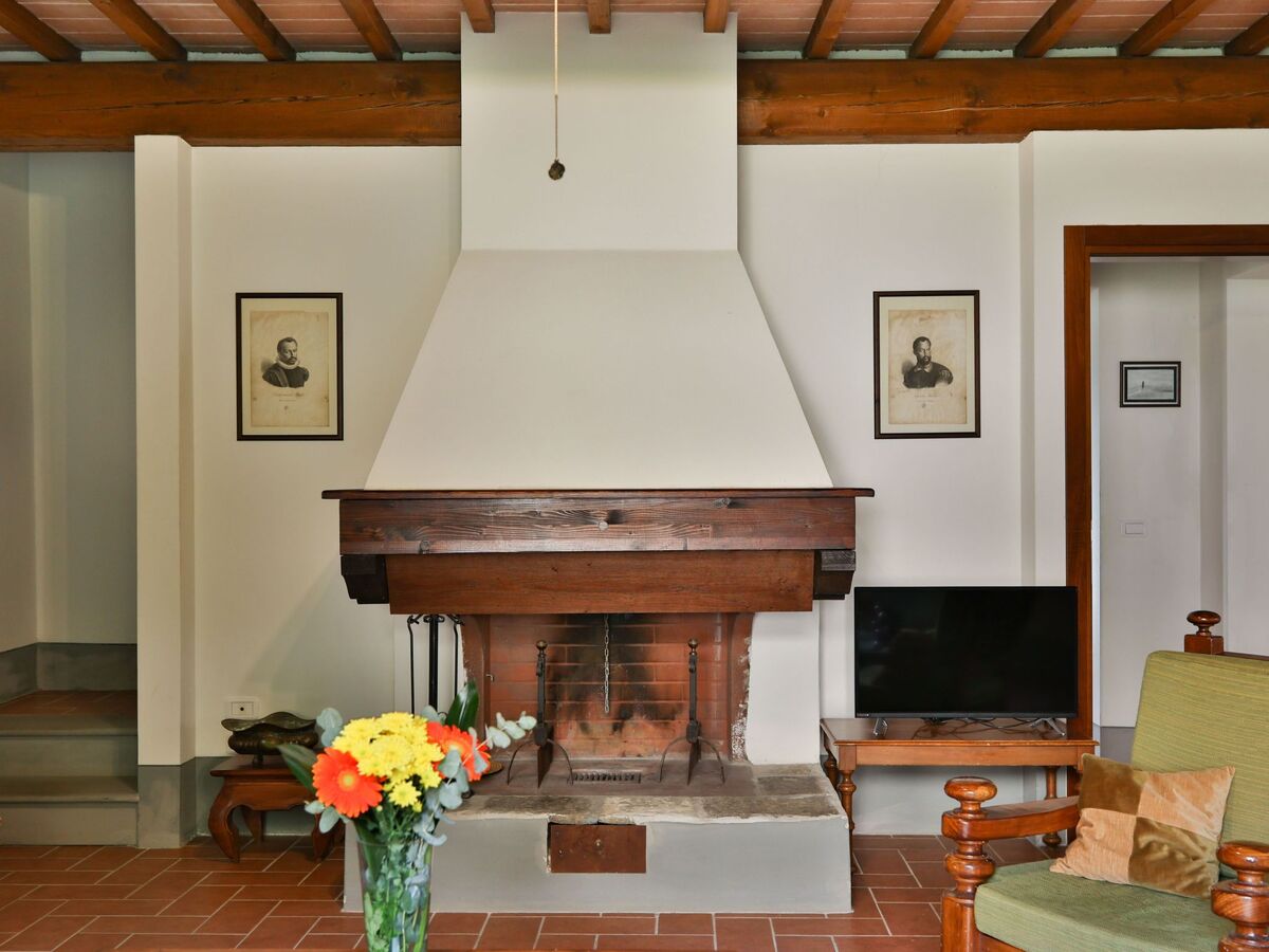 Maison Mavì à Reggello, patio privé et piscine - Photo 3