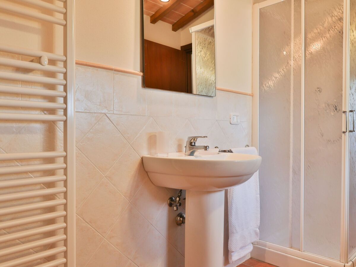 Maison Mavì à Reggello, patio privé et piscine - Photo 20